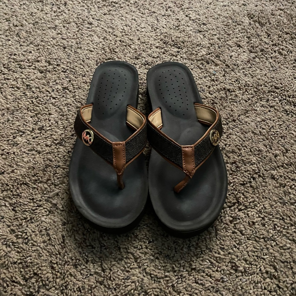 Michael Kors flip flops